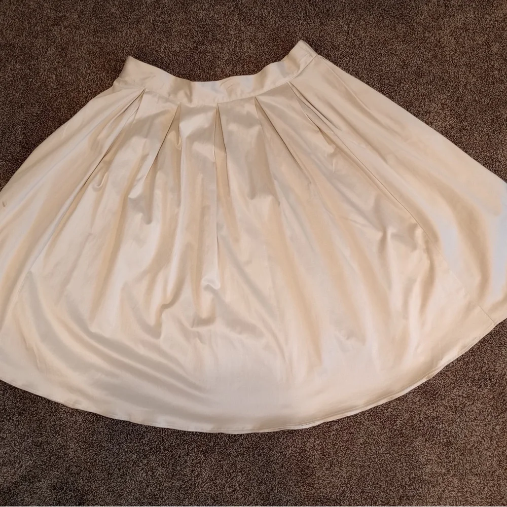 Eloquii Cream knee length Skirt - Picture 5 of 5